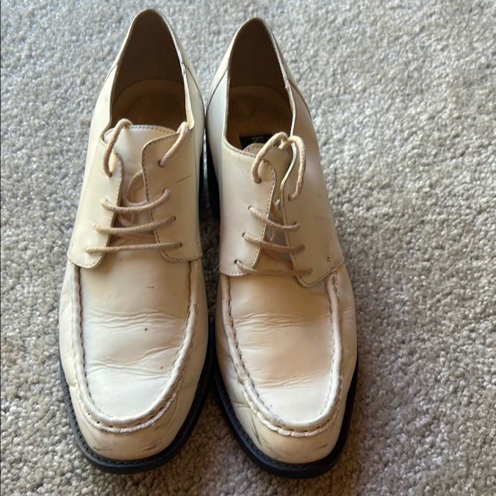 Classic White leather women’s tie chunk heel loafer
